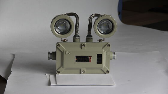 ATEX IP66 โคมไฟ LED ป้องกันการระเบิดแบบสองจุด ไฟ LED อเนกประสงค์แบบสองหัว ไฟฉุกเฉินทางออกแบบชาร์จไฟได้