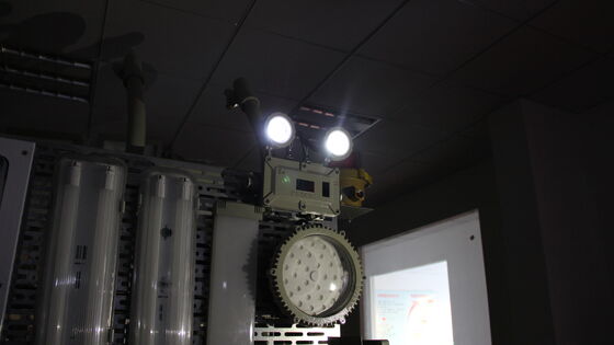 ATEX IP66 โคมไฟ LED ป้องกันการระเบิดแบบสองจุด ไฟ LED อเนกประสงค์แบบสองหัว ไฟฉุกเฉินทางออกแบบชาร์จไฟได้