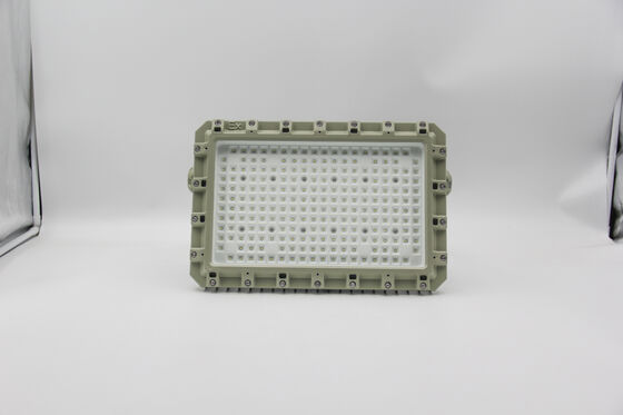 การรับประกัน 5 ปี ประสิทธิภาพพลังงานสูง ไฟอุตสาหกรรม Ip66 140lm / W แสงไฟ LED กันระเบิด