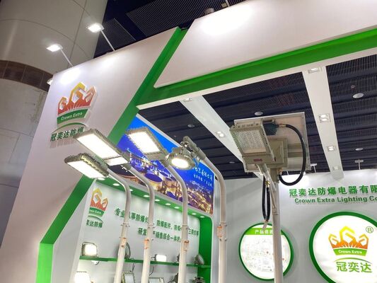 ท่อร้อยสายไฟแบบยืดหยุ่นทนทานต่อสารเคมีได้ดี สารหน่วงไฟ ยาง สแตนเลสสตีล ท่อร้อยสายไฟป้องกันไฟฟ้าแบบยืดหยุ่นสำหรับอุตสาหกรรม