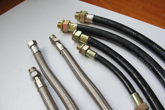 PVC ทนทานไฟฟ้าท่ออ่อนท่อร้อยสายสแตนเลสป้องกันการระเบิดท่อยืดหยุ่น