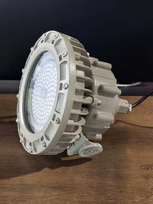 Atex/IECEx โซน 1/2/21/22 กันระเบิด กันเพลิง ไฟ LED สูง 6000k 150w ไฟเหมือง