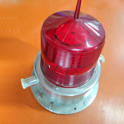 สีแดงที่กําหนดเอง 20-60 ครั้ง/นาที ระเบิดกันอุปสรรคแสง LED สนามบิน ระเบิดกันการบิน