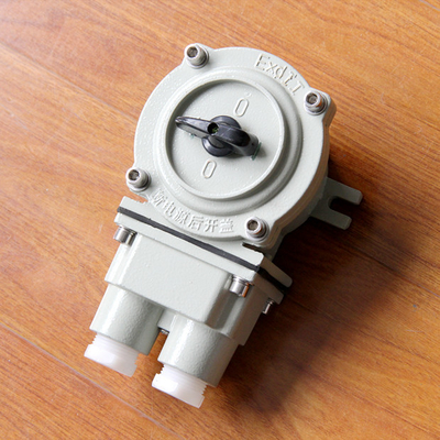 ขายร้อน AC220V / 380V อลูมิเนียมสลัด ระเบิดกันภัยเปลี่ยนสวิทช์ 5 ปีการรับประกัน Atex